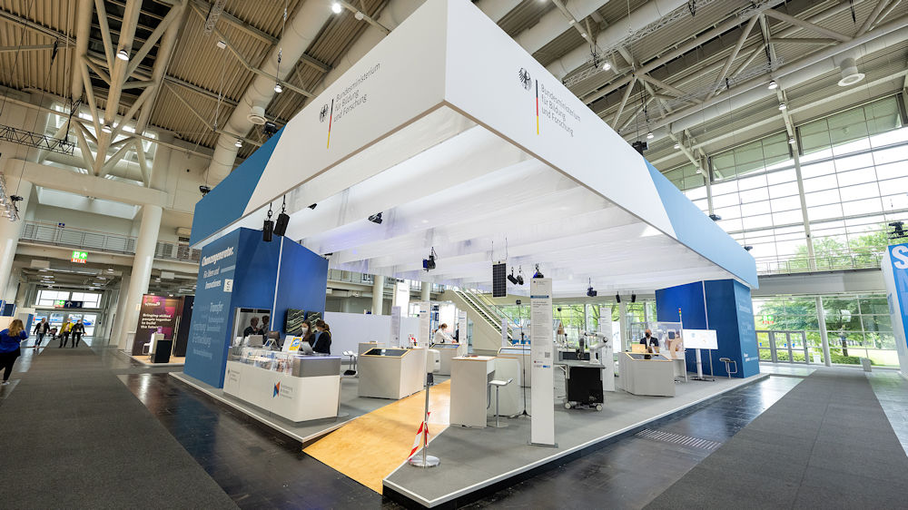 Amon Schumann auf der Hannover Messe 2022